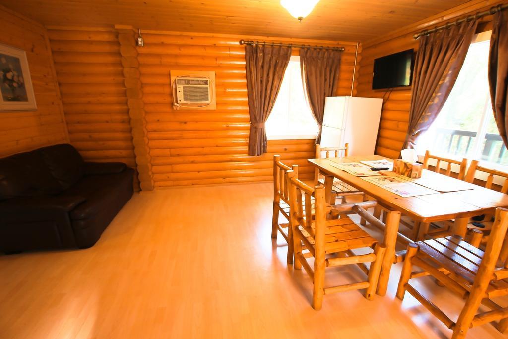 Mt. Revelstoke Alpine Chalets Værelse billede