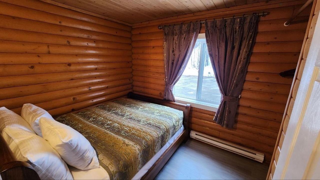 Mt. Revelstoke Alpine Chalets Eksteriør billede